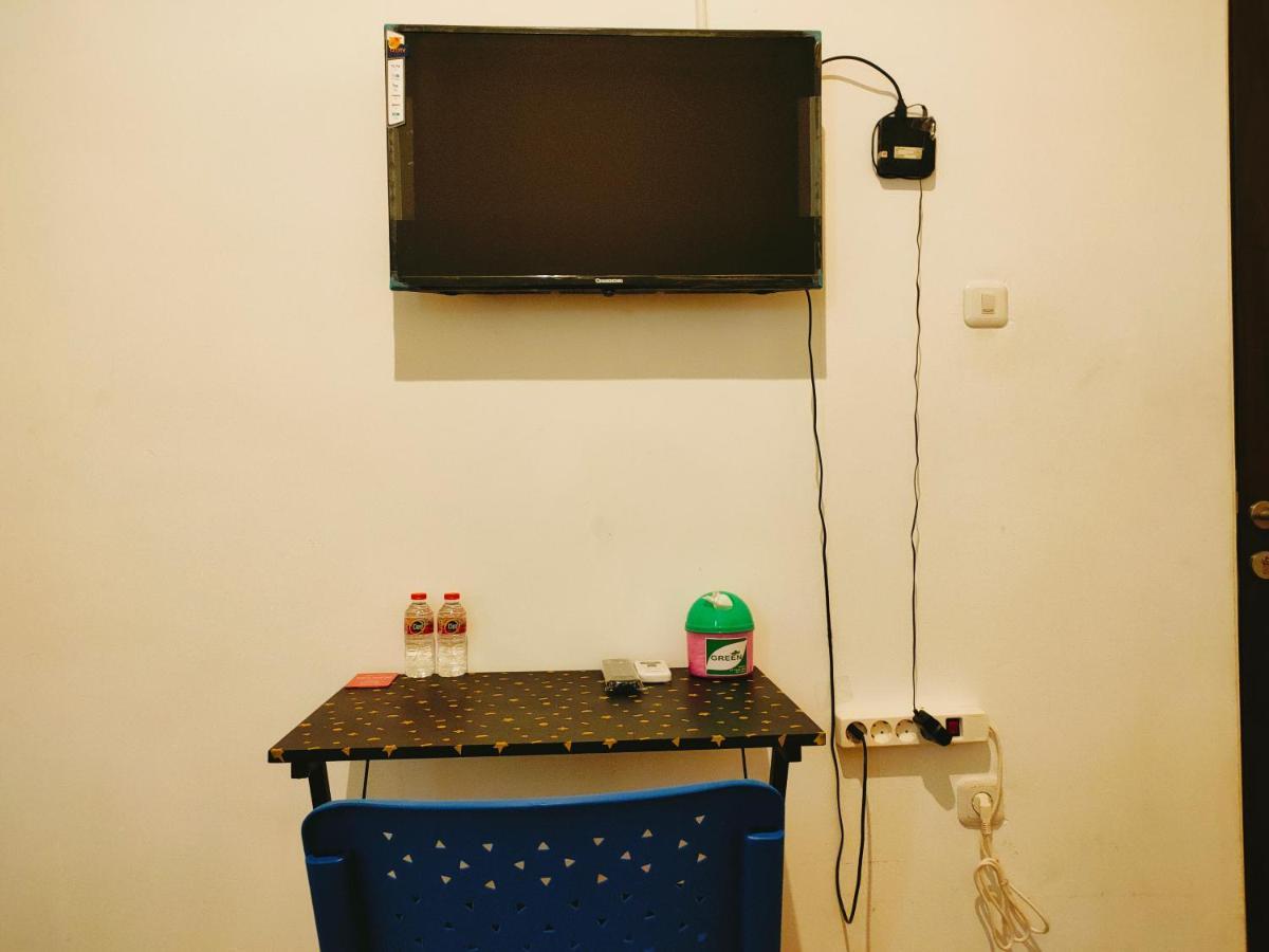 Reddoorz At Sukomanunggal Surabaya Ngoại thất bức ảnh