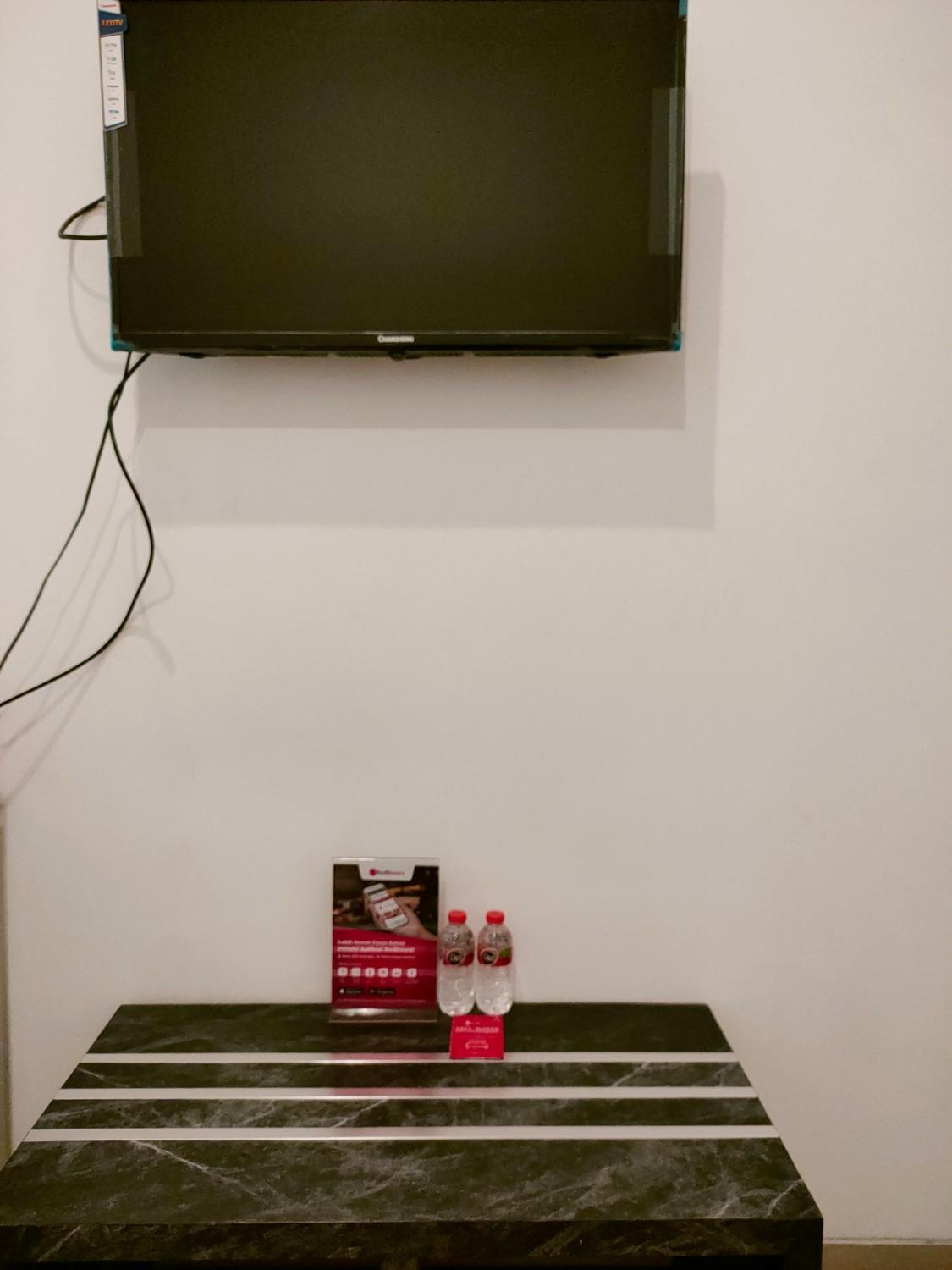 Reddoorz At Sukomanunggal Surabaya Ngoại thất bức ảnh